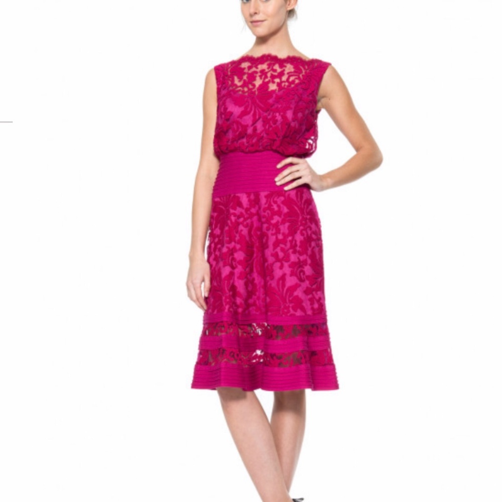 Tadashi Shoji 4 fits 6 fuchsia cocktail dress FINE